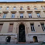 Artlovers' Flat - Kazinczy Street Apartman Budapest