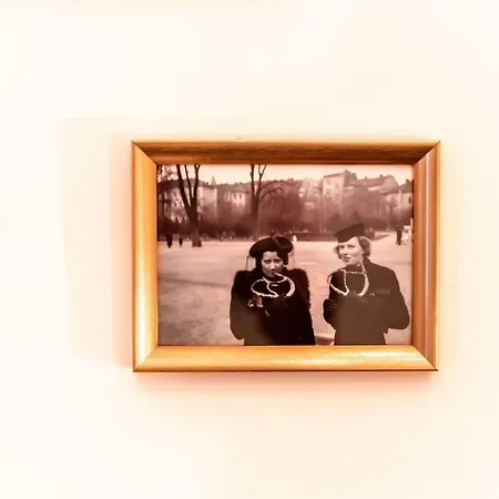Artlovers' Flat - Kazinczy Street