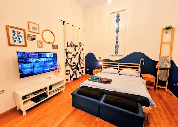 Artlovers' Flat - Kazinczy Street *